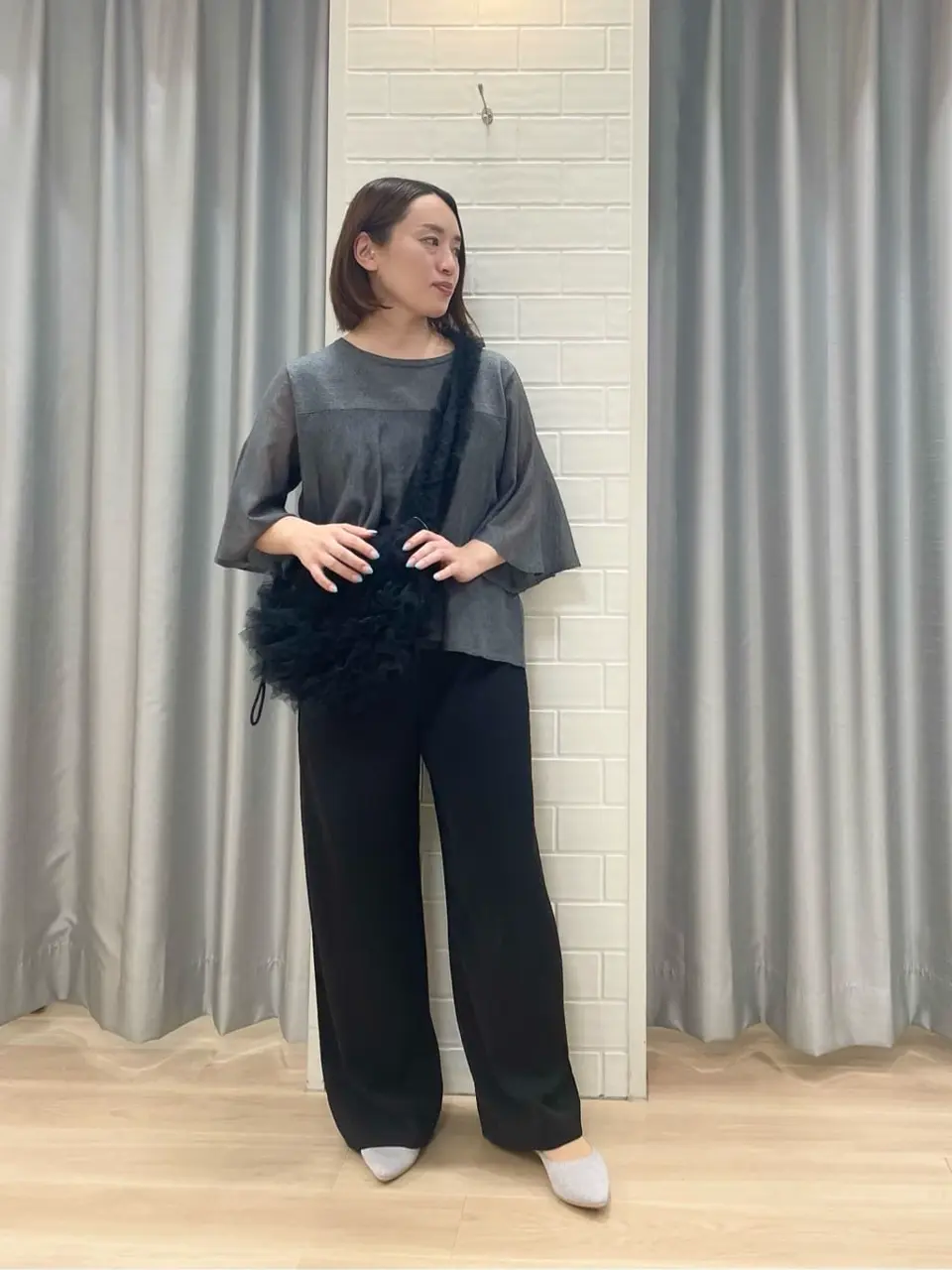 ANY SIS 丸岡 コーディネート画像