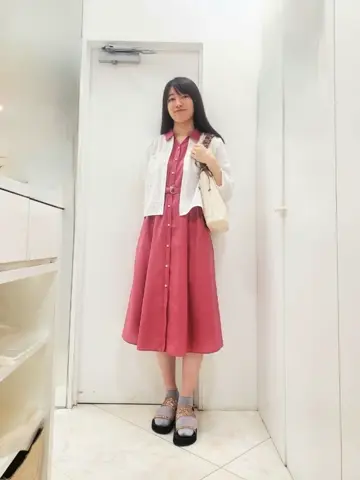 ANY SIS スタッフ コーディネート画像