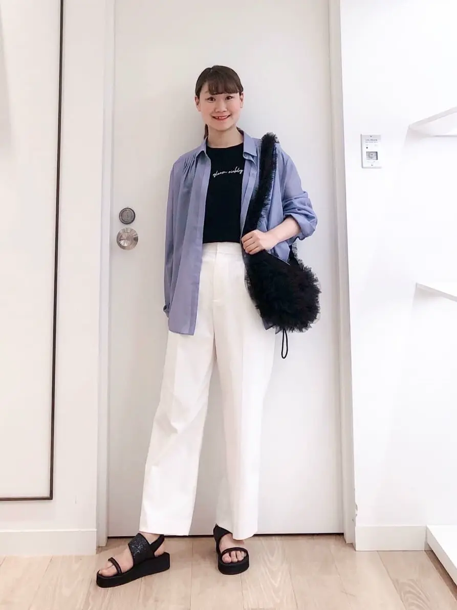 ANY SIS スタッフ コーディネート画像