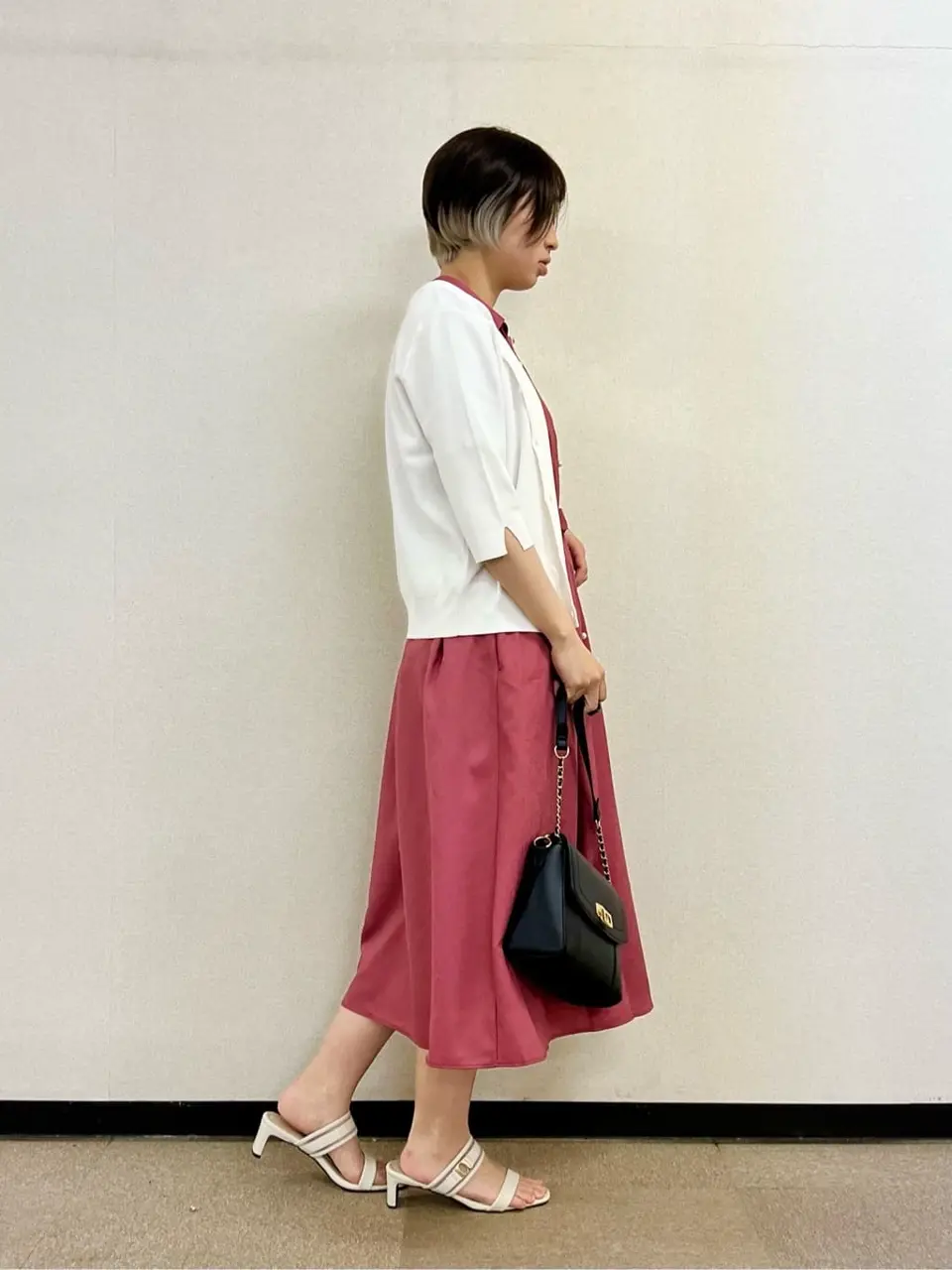 ANY SIS 村上 コーディネート画像