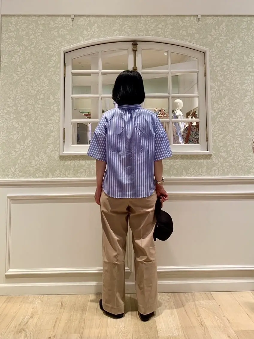 ANY SIS MIKA コーディネート画像