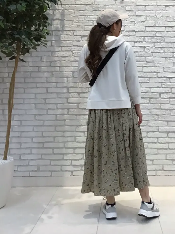 ANY SIS 東海林 コーディネート画像