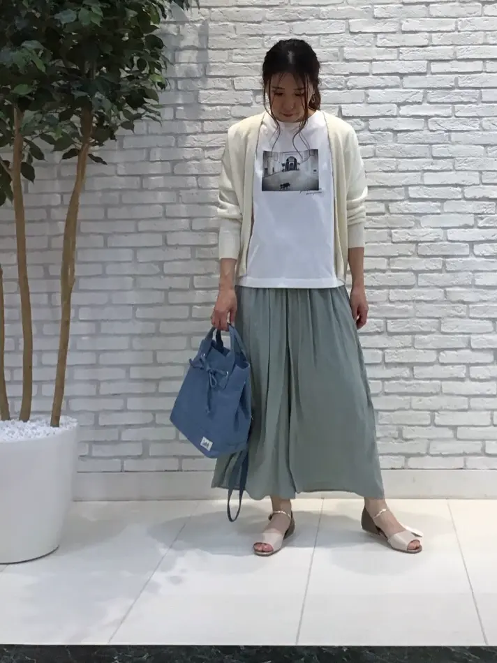 ANY SIS 東海林 コーディネート画像