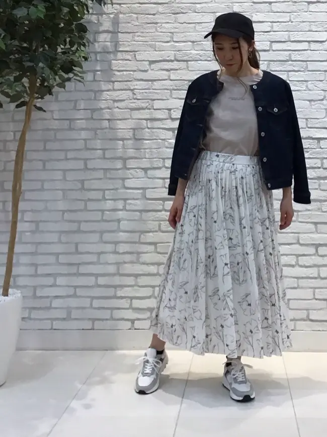 ANY SIS 東海林 コーディネート画像