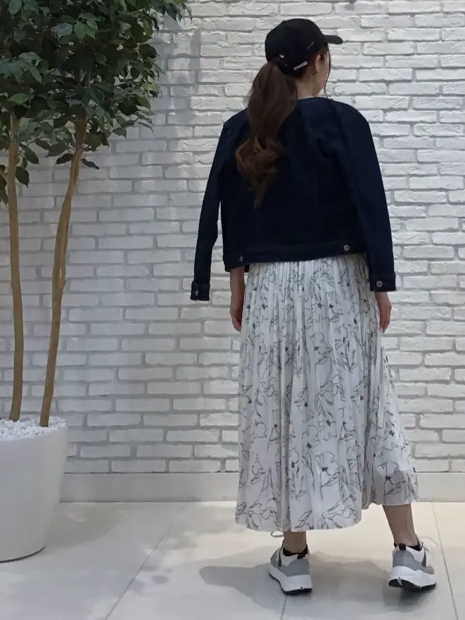 ANY SIS 東海林 コーディネート画像