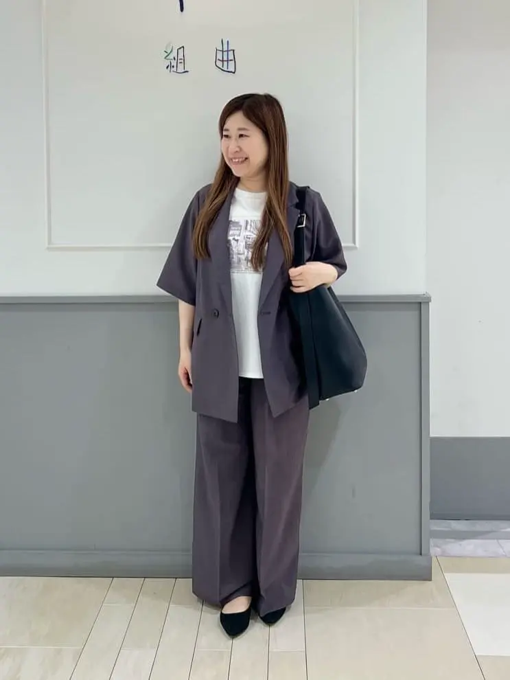 ANY SIS スタッフ コーディネート画像