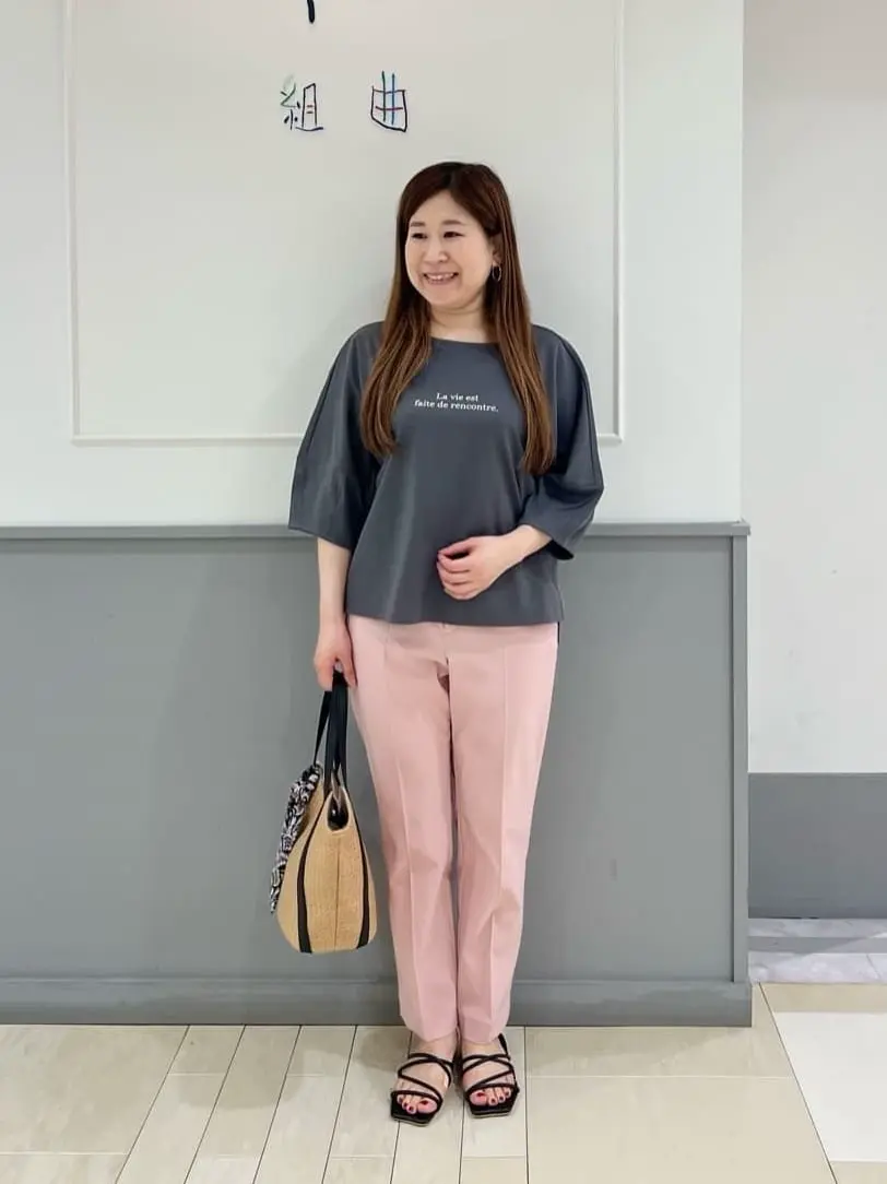 ANY SIS スタッフ コーディネート画像