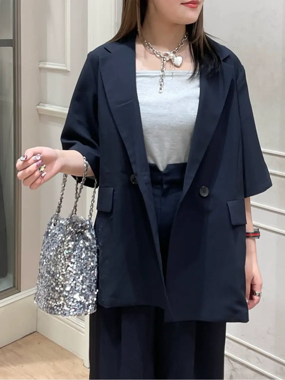 ANY SIS erika コーディネート画像