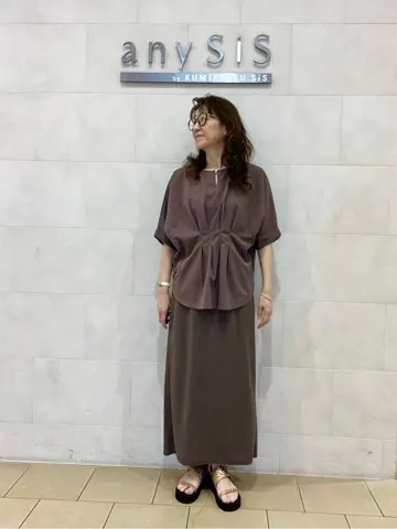 ANY SIS スタッフ コーディネート画像