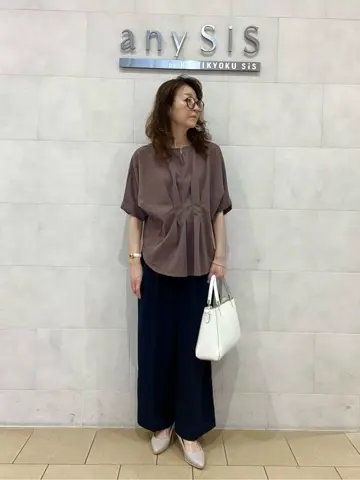 ANY SIS スタッフ コーディネート画像