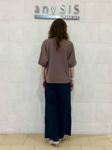 ANY SIS スタッフ コーディネート画像