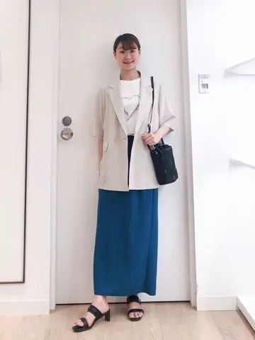 ANY SIS スタッフ コーディネート画像