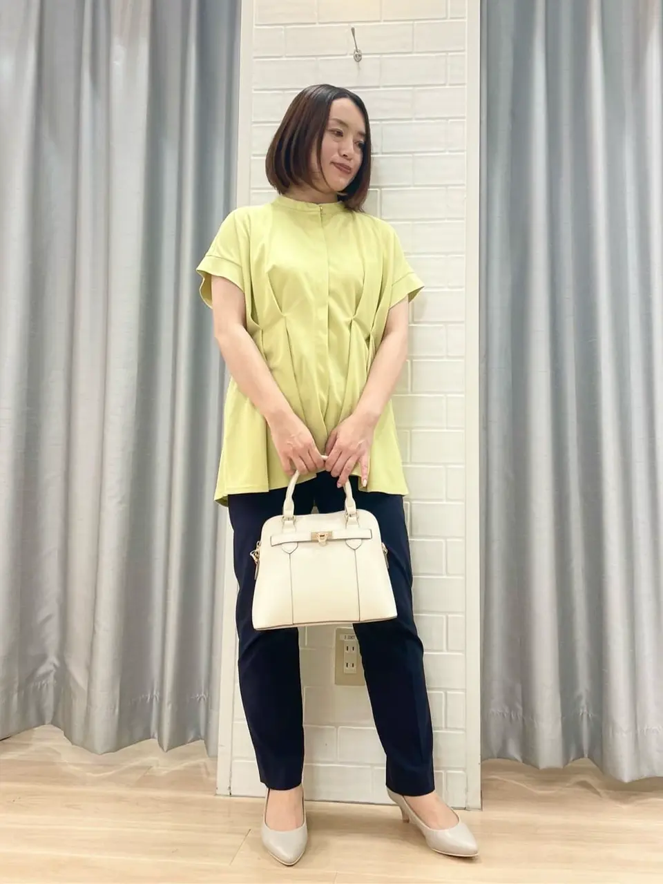 ANY SIS 丸岡 コーディネート画像