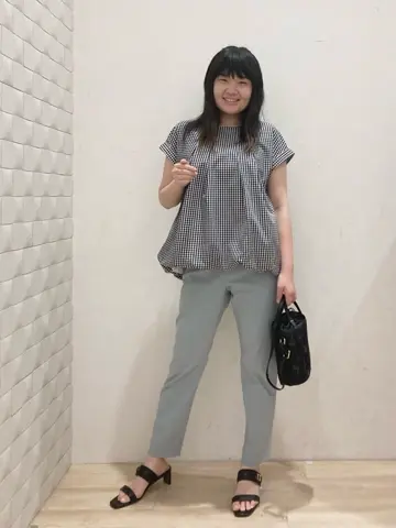 ANY SIS 川根　彩 コーディネート画像