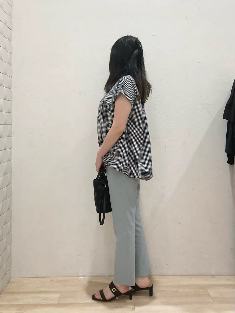 ANY SIS 川根　彩 コーディネート画像