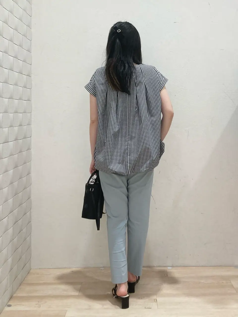 ANY SIS 川根　彩 コーディネート画像