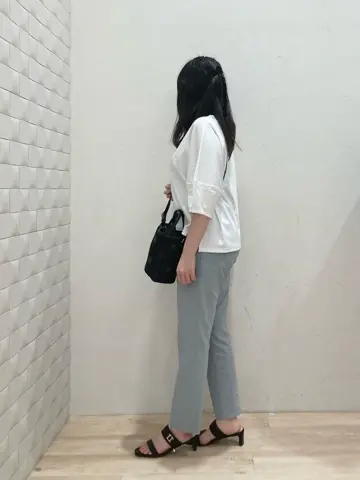 ANY SIS 川根　彩 コーディネート画像