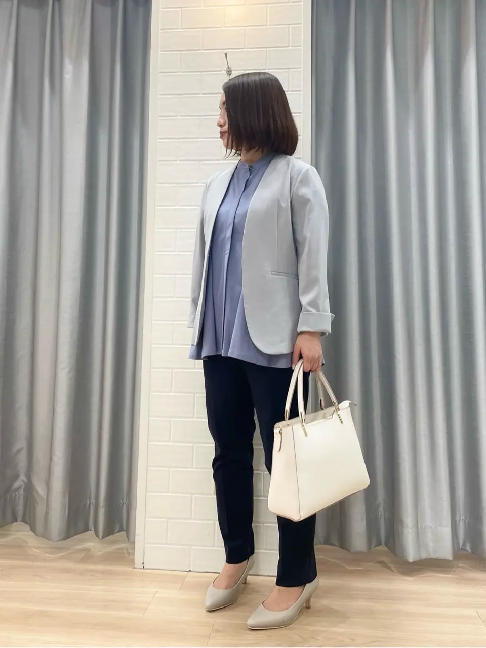 ANY SIS 丸岡 コーディネート画像