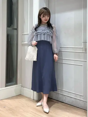 ANY SIS erika コーディネート画像