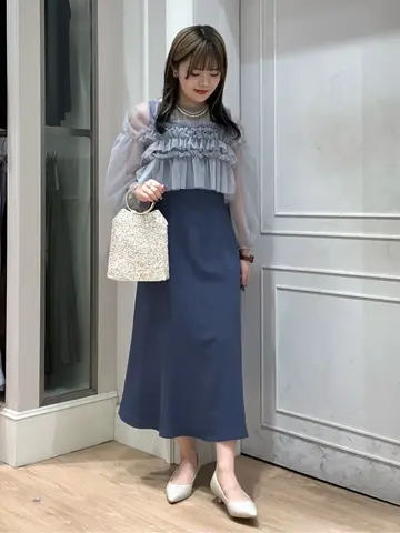 ANY SIS erika コーディネート画像