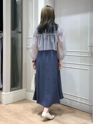 ANY SIS erika コーディネート画像