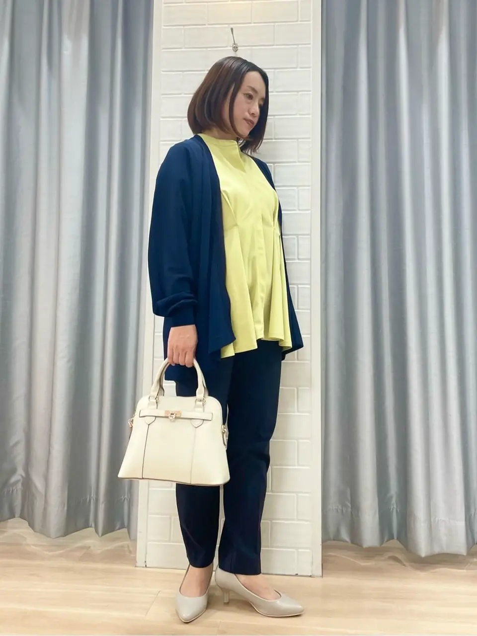 ANY SIS 丸岡 コーディネート画像