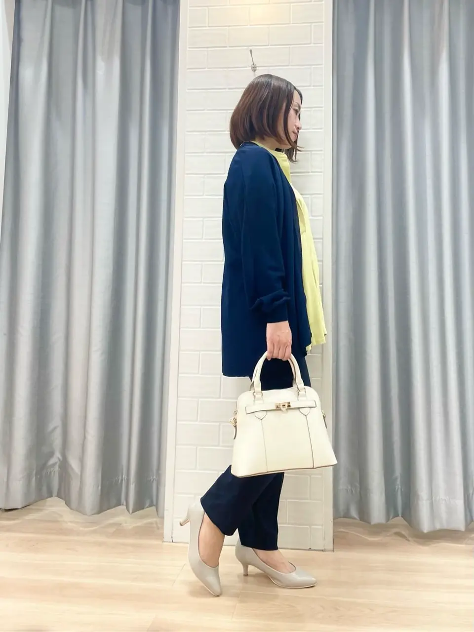 ANY SIS 丸岡 コーディネート画像