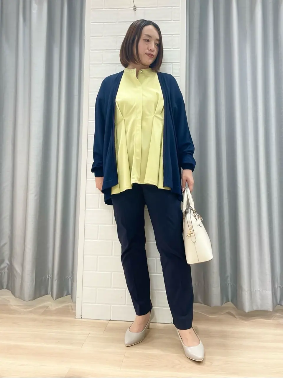 ANY SIS 丸岡 コーディネート画像