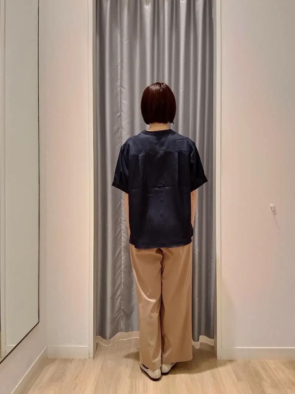 ANY SIS N コーディネート画像