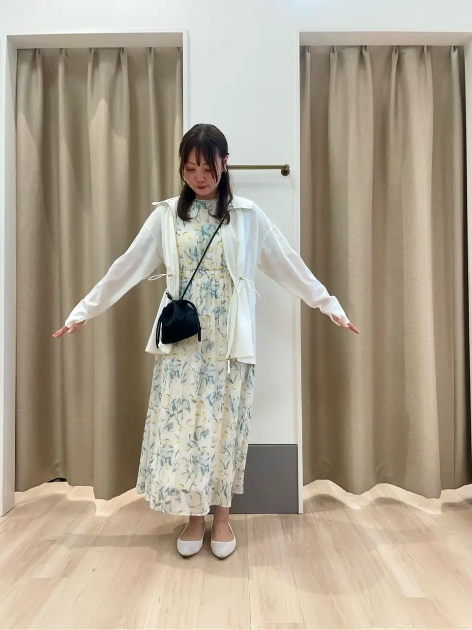 ANY SIS 笠羽 コーディネート画像