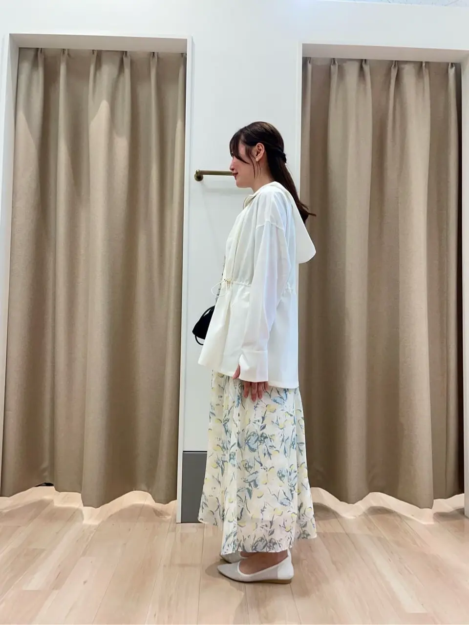 ANY SIS 笠羽 コーディネート画像