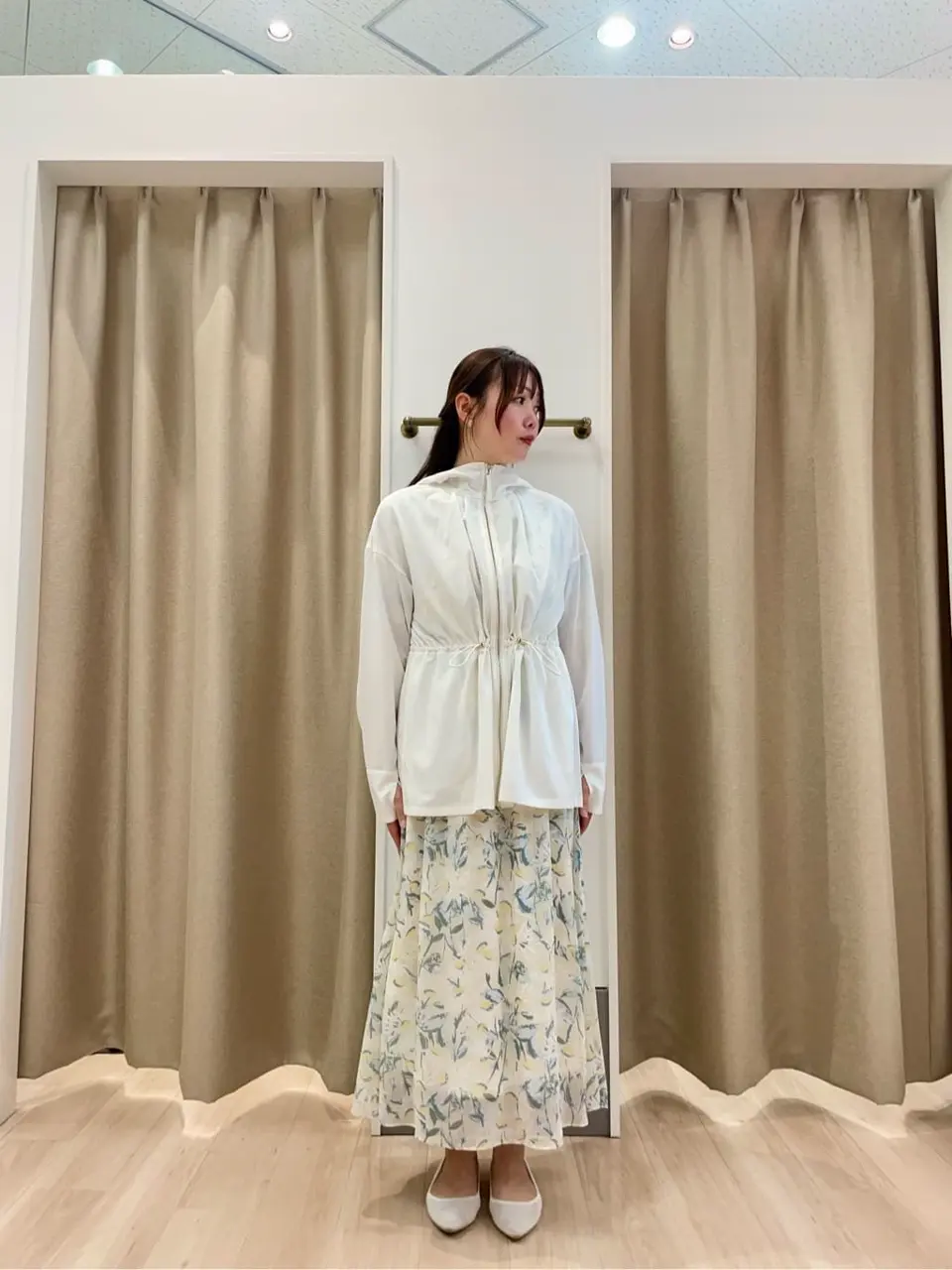 ANY SIS 笠羽 コーディネート画像