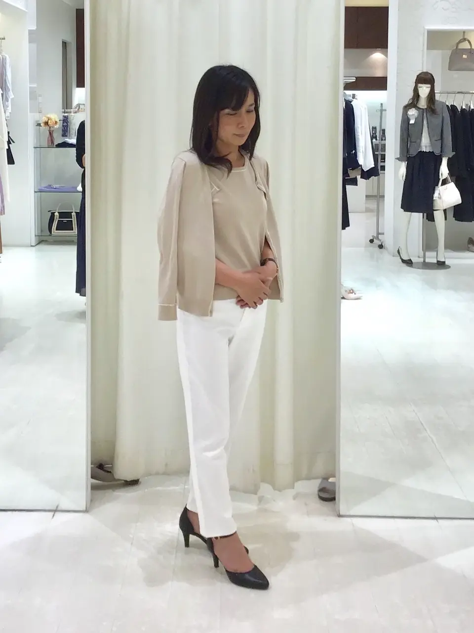 ANY SIS スタッフ コーディネート画像