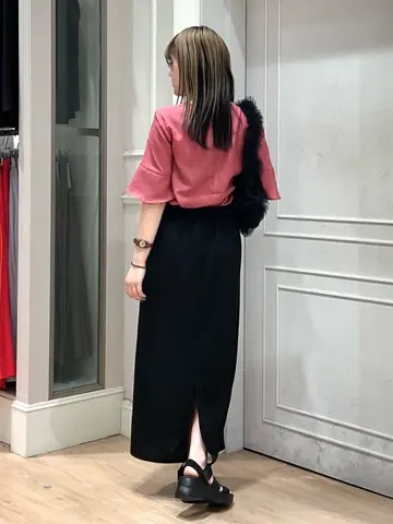 ANY SIS erika コーディネート画像