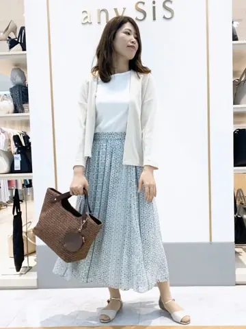 ANY SIS 岡本 コーディネート画像