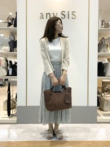 ANY SIS 岡本 コーディネート画像