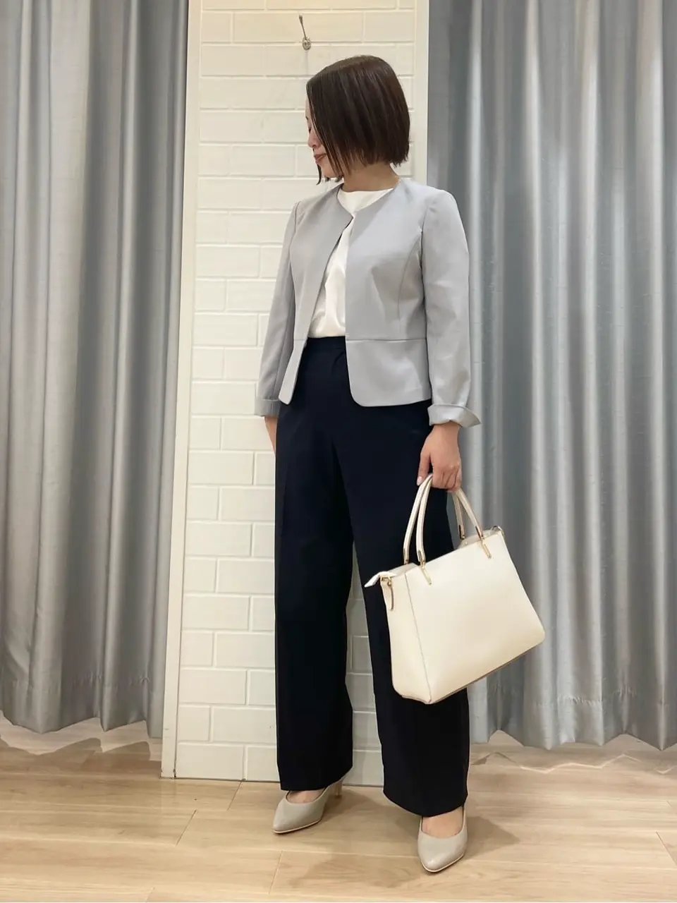 ANY SIS 丸岡 コーディネート画像