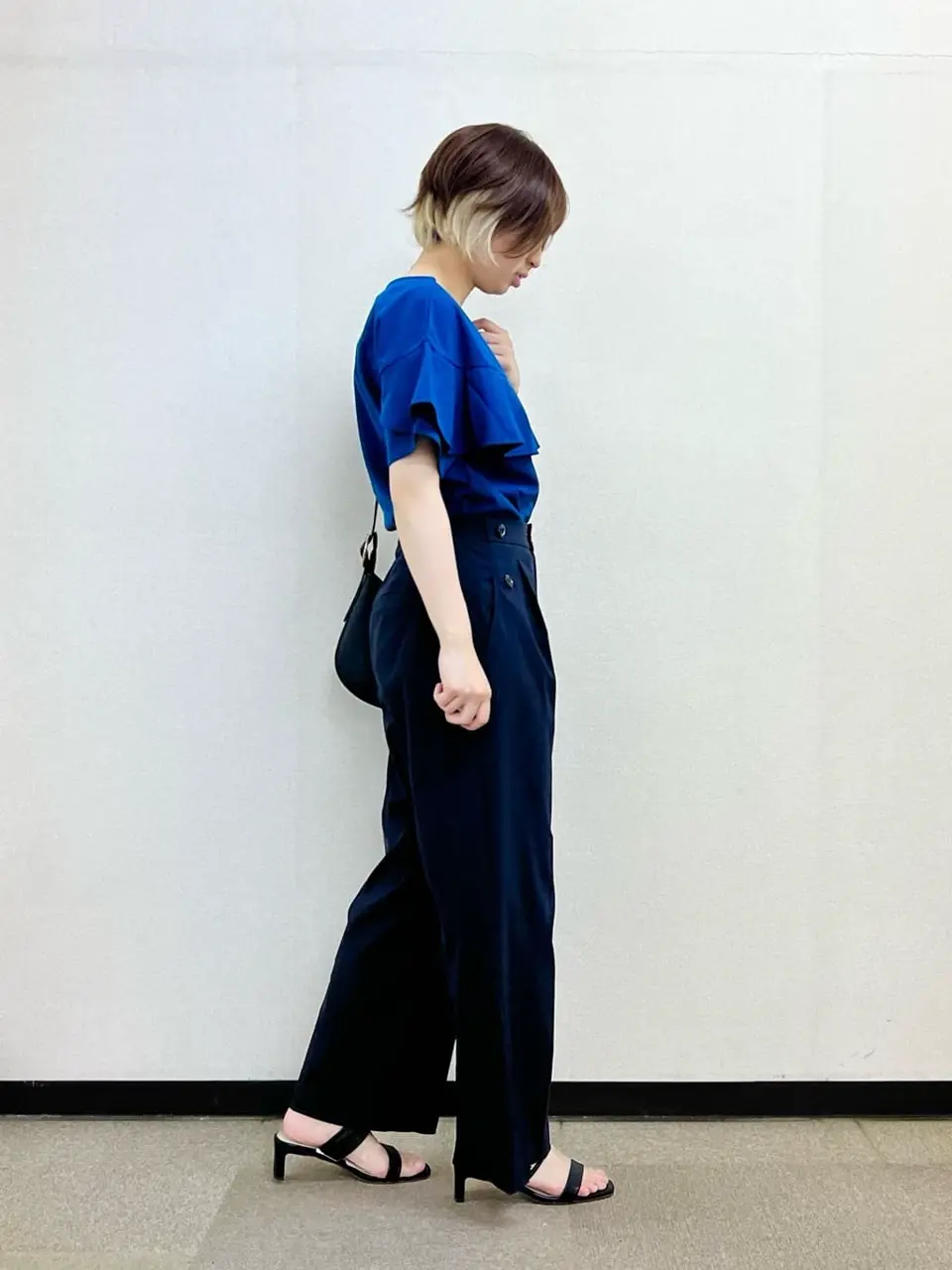 ANY SIS 村上 コーディネート画像