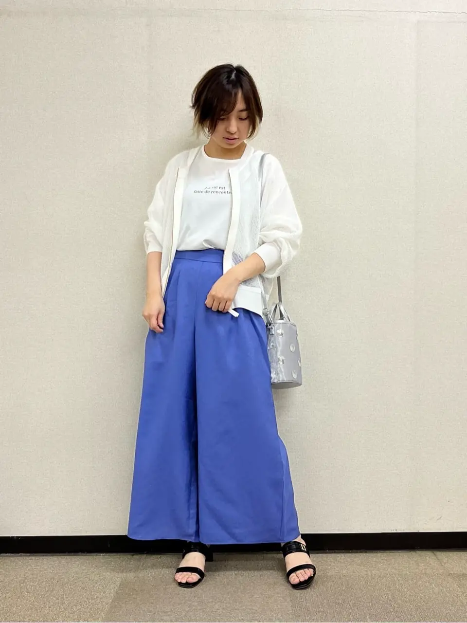 ANY SIS 村上 コーディネート画像