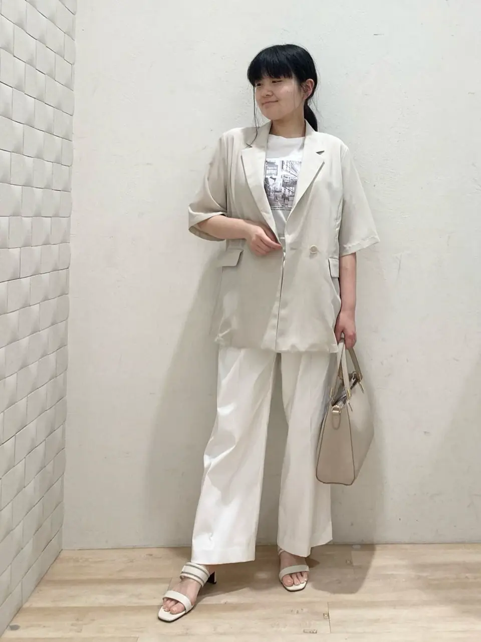 ANY SIS 川根　彩 コーディネート画像