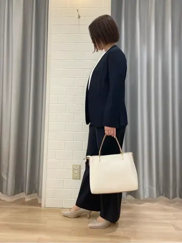 ANY SIS 丸岡 コーディネート画像