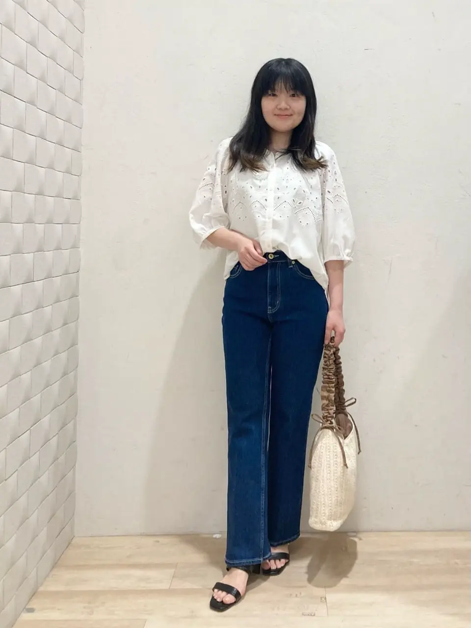 ANY SIS 川根　彩 コーディネート画像