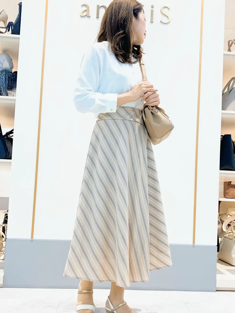 ANY SIS 岡本 コーディネート画像