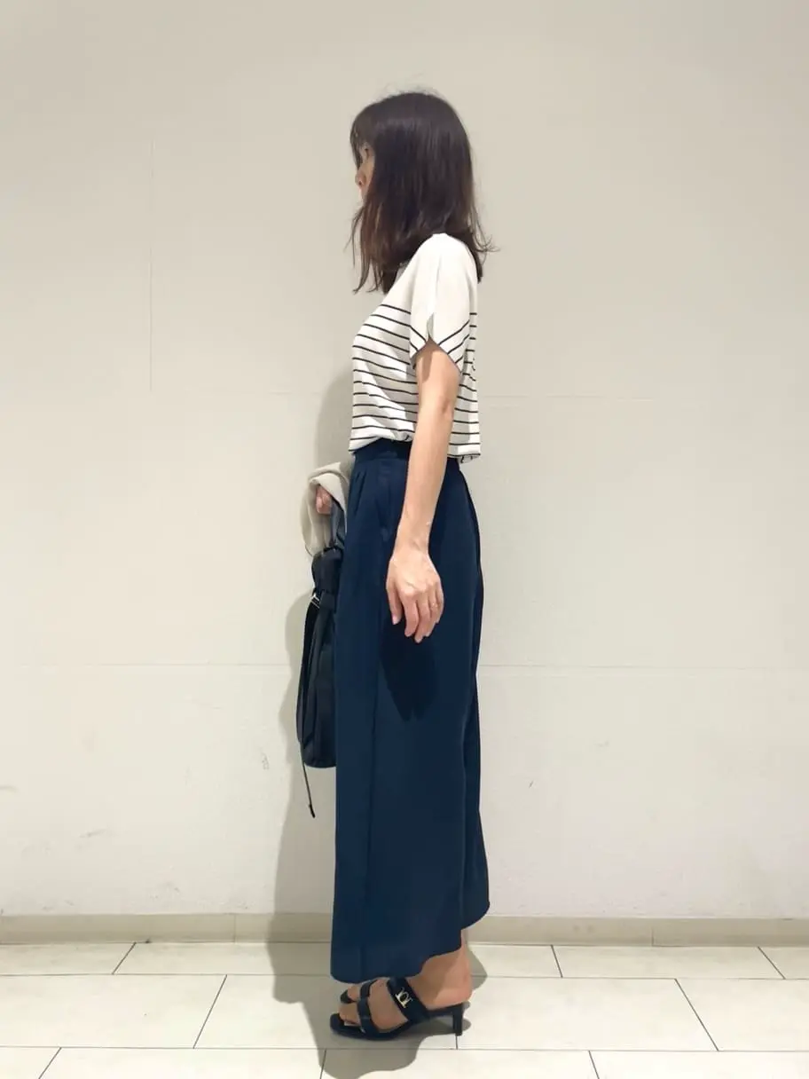 ANY SIS 小山 コーディネート画像