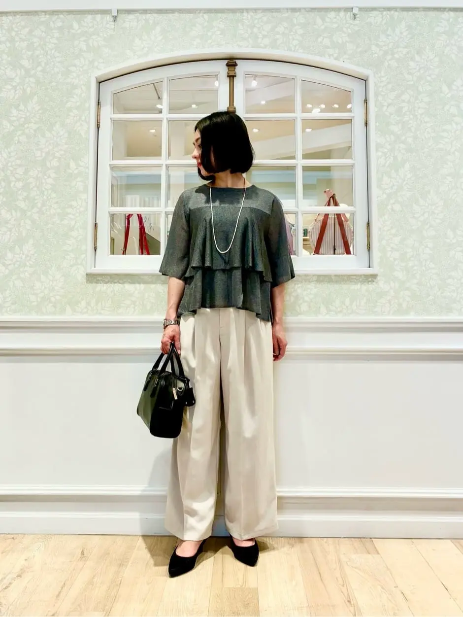 ANY SIS MIKA コーディネート画像