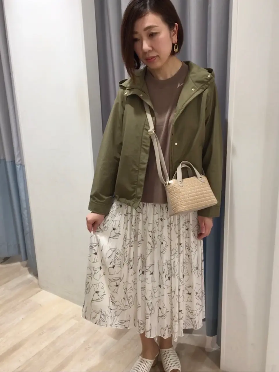 ANY SIS スタッフ コーディネート画像