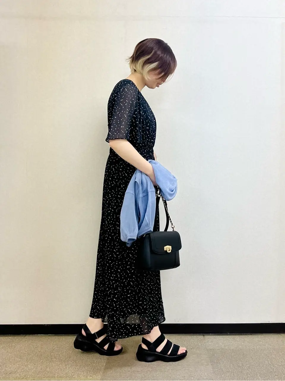 ANY SIS 村上 コーディネート画像