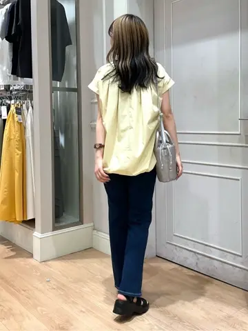 ANY SIS erika コーディネート画像