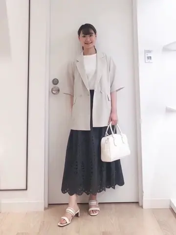 ANY SIS スタッフ コーディネート画像