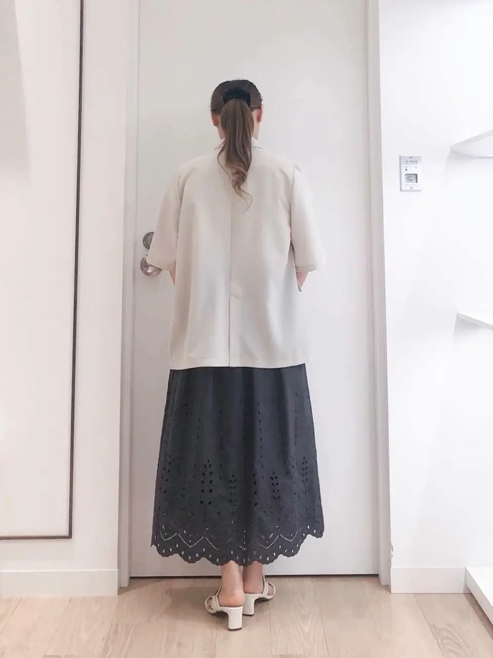 ANY SIS スタッフ コーディネート画像